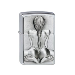 2002548 Zippo Kneeling Girl